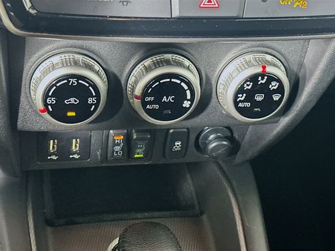 Used 2024 Mitsubishi Outlander Sport SE image 23