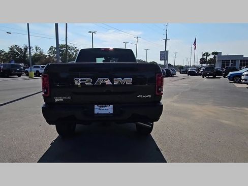 New 2026 RAM 2500 Big Horn AWD/4WD image 32