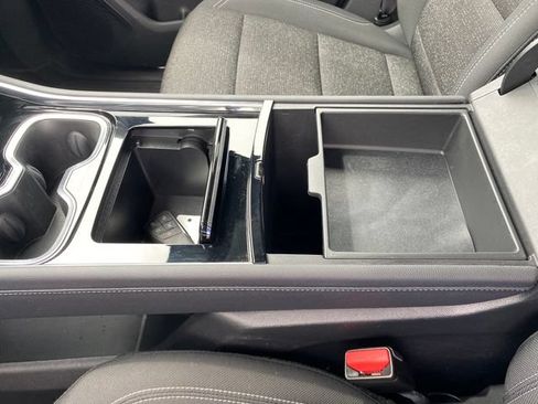 Certified 2024 Chevrolet Traverse LT w/ LPO, Floor Liner Package FWD image 15
