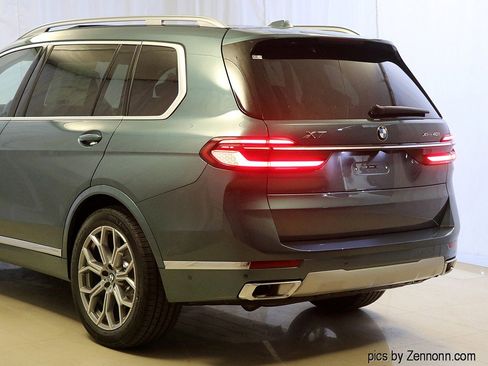 Used 2026 BMW X7 xDrive40i w/ Premium Package image 8