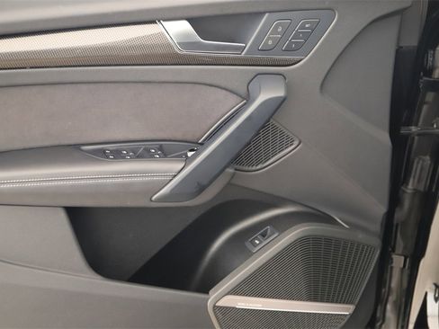 Used 2023 Audi SQ5 Premium Plus w/ Premium Plus Package image 23