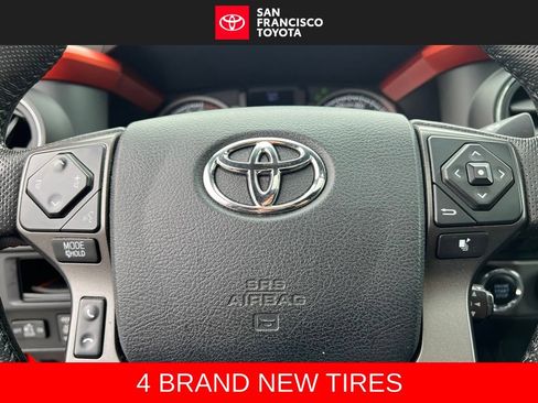Used 2016 Toyota Tacoma TRD Off-Road AWD/4WD image 29
