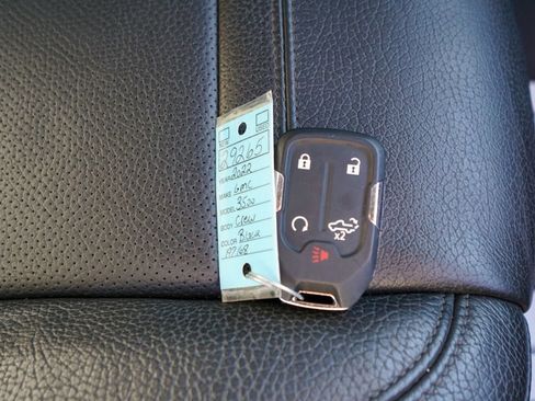 Used 2022 GMC Sierra 3500 Denali image 36