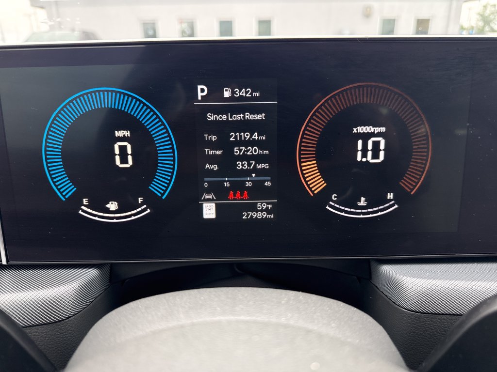 Used 2025 Hyundai Sonata SEL FWD image 11