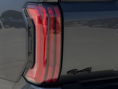 Used 2025 Toyota Tundra Platinum AWD/4WD image 12