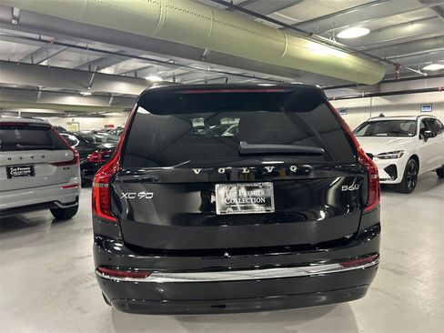 Used 2026 Volvo XC90 B6 Ultra w/ Protection Package image 3