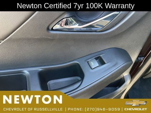 Used 2023 Chevrolet Traverse Premier AWD/4WD image 48
