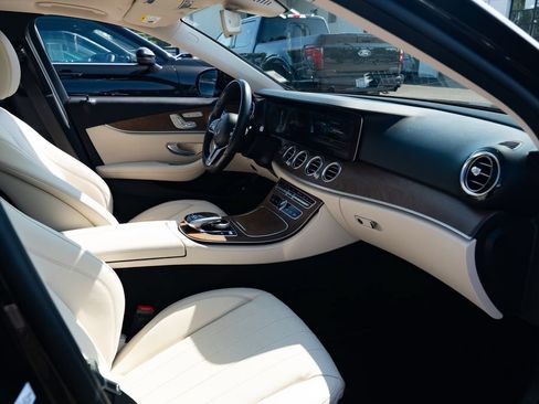 Used 2019 Mercedes-Benz E 300 image 25