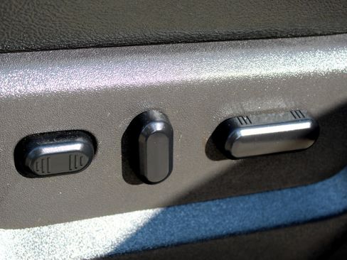 Used 2016 Ford F250 Lariat w/ Lariat Ultimate Package image 22