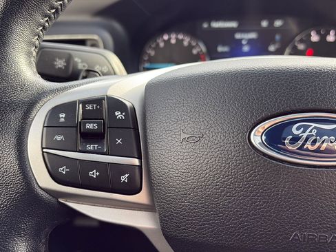 Used 2021 Ford Explorer Limited w/ Class III Trailer Tow Package image 10