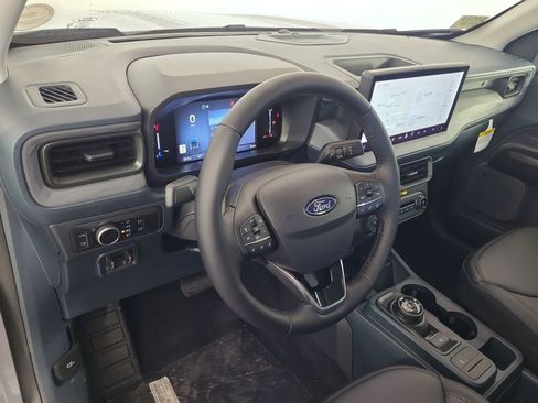New 2025 Ford Maverick Lariat w/ Black Appearance Package AWD/4WD image 13