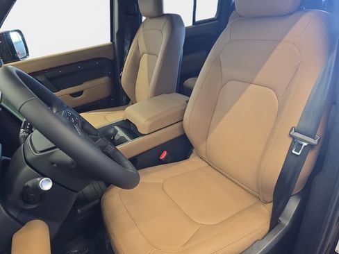 New 2026 Land Rover Defender 130 X-Dynamic SE AWD/4WD image 12