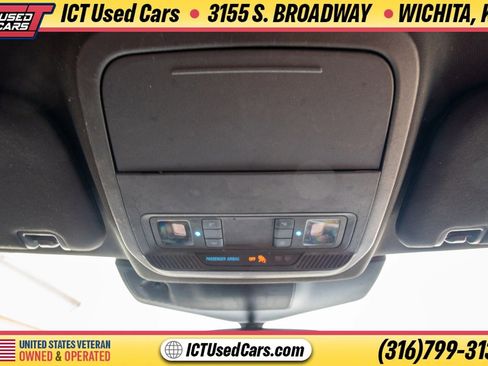 Used 2020 Ford Explorer XLT AWD/4WD image 17