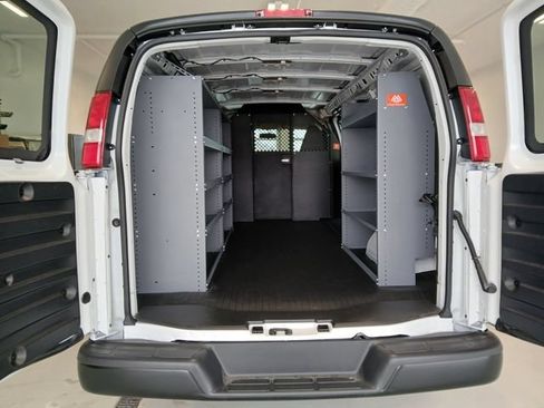 New 2026 GMC Savana 2500 Extended w/ Driver Convenience Package RWD image 21