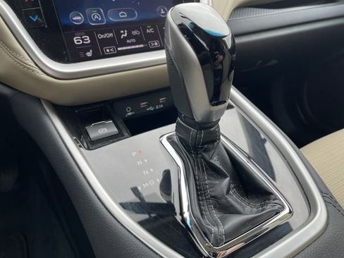 Used 2021 Subaru Outback Premium image 23