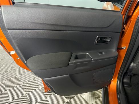 Used 2025 Mitsubishi Outlander Sport 2.0 LE image 27