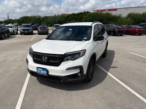 Used 2022 Honda Pilot Sport image 1