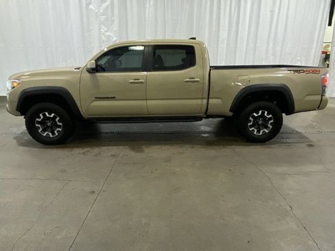 Certified 2020 Toyota Tacoma TRD Off-Road image 7