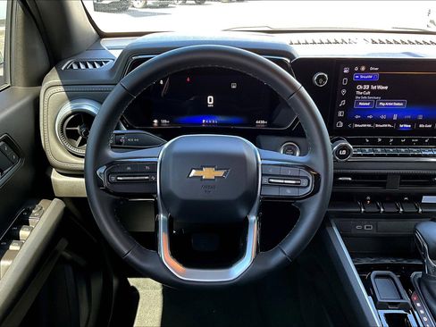 Certified 2025 Chevrolet Colorado LT image 14