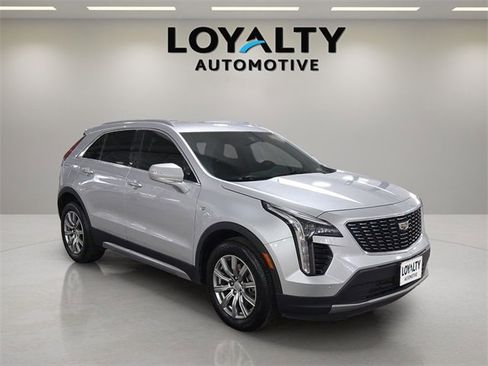 Used 2022 Cadillac XT4 Premium Luxury w/ Safety Alert Package image 7