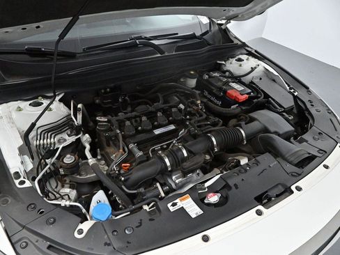 Used 2018 Honda Accord Sport image 31