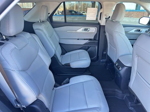New 2026 Ford Explorer Active image 33