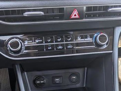 Used 2023 Hyundai Sonata SE FWD image 14