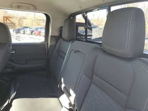 Used 2022 Nissan Frontier SV image 27
