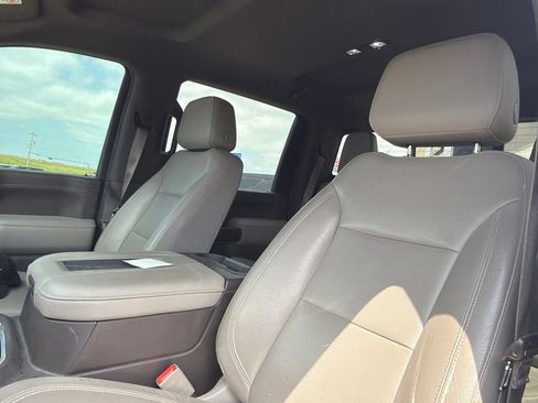 Used 2020 GMC Sierra 2500 SLT w/ Technology Package AWD/4WD image 9