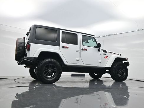 Used 2017 Jeep Wrangler Unlimited Sahara AWD/4WD image 22