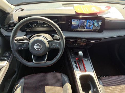 Certified 2026 Nissan Kicks SR FWD image 27