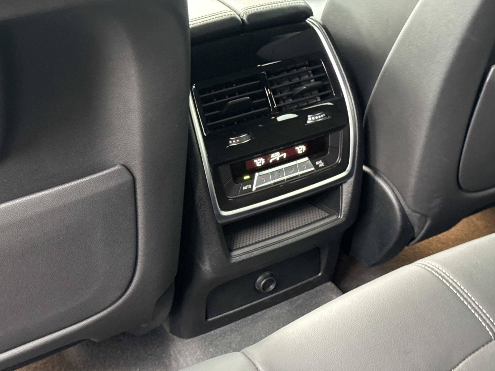 Used 2021 BMW X5 sDrive40i w/ Premium Package 2 RWD image 14