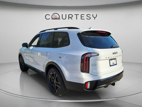 Certified 2025 Kia Telluride SX Prestige X-Line AWD/4WD image 2