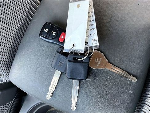 Used 2019 Nissan Frontier SV RWD image 27