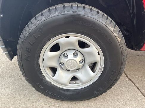 Used 2023 Toyota Tacoma SR image 13