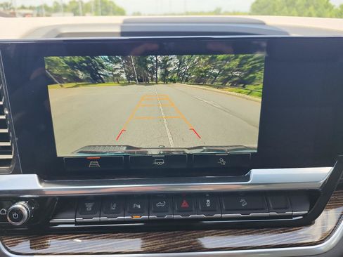 New 2026 GMC Sierra 2500 SLE AWD/4WD image 14