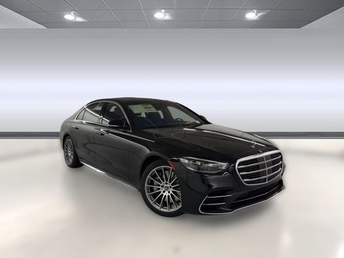 New 2026 Mercedes-Benz S 580e 4MATIC Sedan image 7