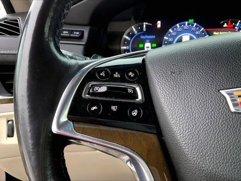 Used 2019 Cadillac Escalade ESV Luxury image 17