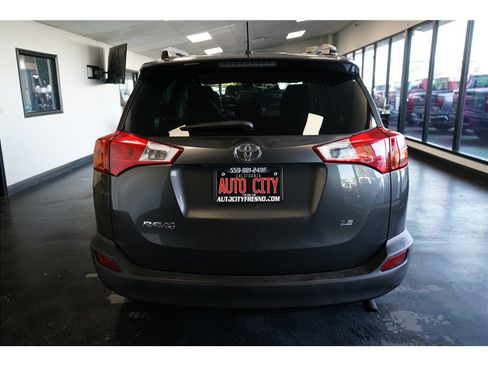 Used 2013 Toyota RAV4 LE image 6