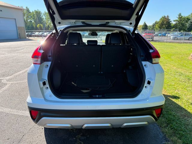 Used 2025 Mitsubishi Eclipse Cross SE AWD/4WD image 3