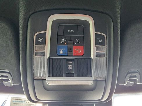 Used 2020 RAM 1500 Limited AWD/4WD image 22