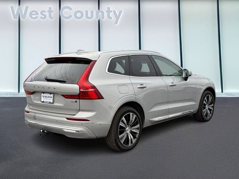 Certified 2023 Volvo XC60 B5 Plus image 4