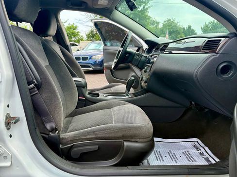 Used 2016 Chevrolet Impala LT image 19