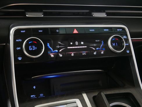 Used 2021 Genesis GV80 2.5T w/ Advanced Package 02 image 23