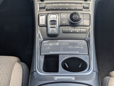 Used 2023 Hyundai Santa Fe SEL image 20