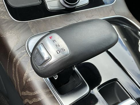 Used 2015 Audi A8 L 4.0T w/ Premium Package image 37