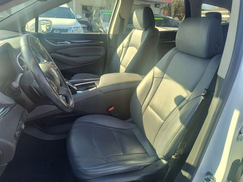 Used 2020 Buick Enclave Essence w/ Sound and Sites Package image 14