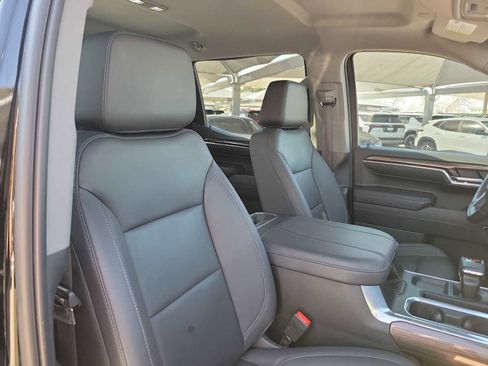 Used 2023 Chevrolet Silverado 1500 RST w/ Redline Edition image 10