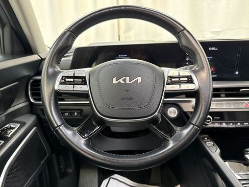 Certified 2025 Kia Telluride S FWD image 7