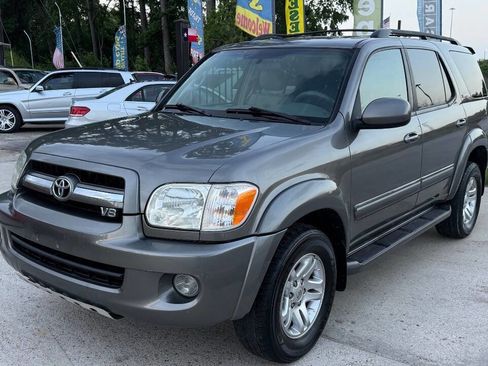 Used 2006 Toyota Sequoia SR5 image 1